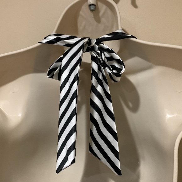 H&M satin top - Picture 7 of 11